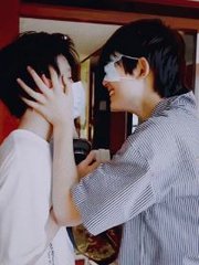 打扑克的视频免费看